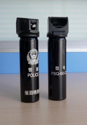 警用催泪喷射器图一